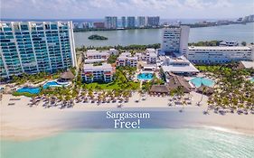 Beachscape Kin Ha Villas&Suites